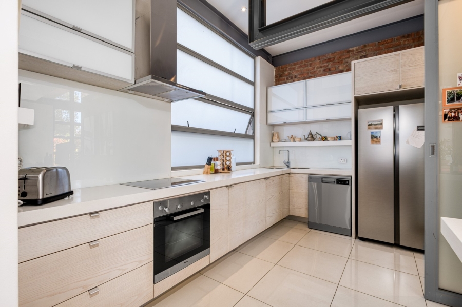 2 Bedroom Property for Sale in Dunkeld Gauteng