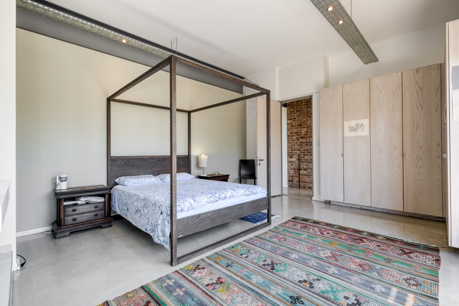 2 Bedroom Property for Sale in Dunkeld Gauteng