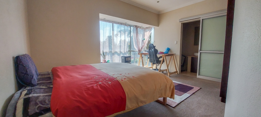 To Let 2 Bedroom Property for Rent in Melville Gauteng