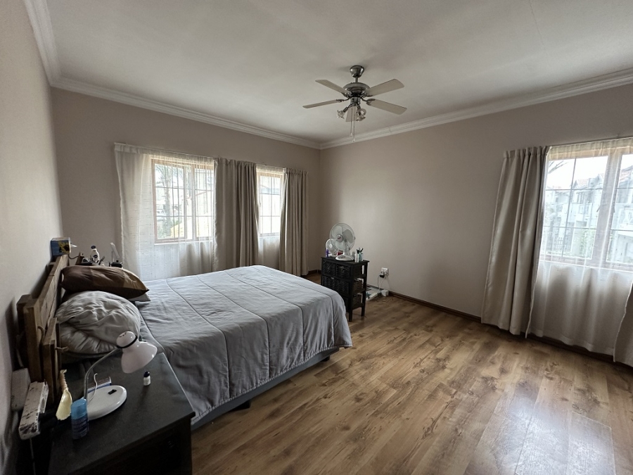 4 Bedroom Property for Sale in Verwoerdpark Gauteng