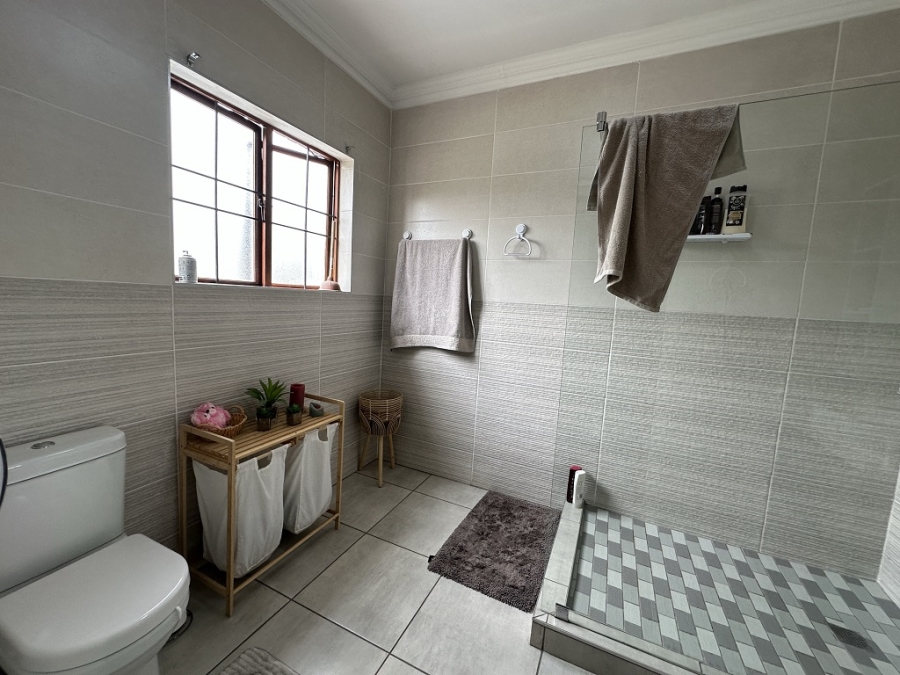 4 Bedroom Property for Sale in Verwoerdpark Gauteng