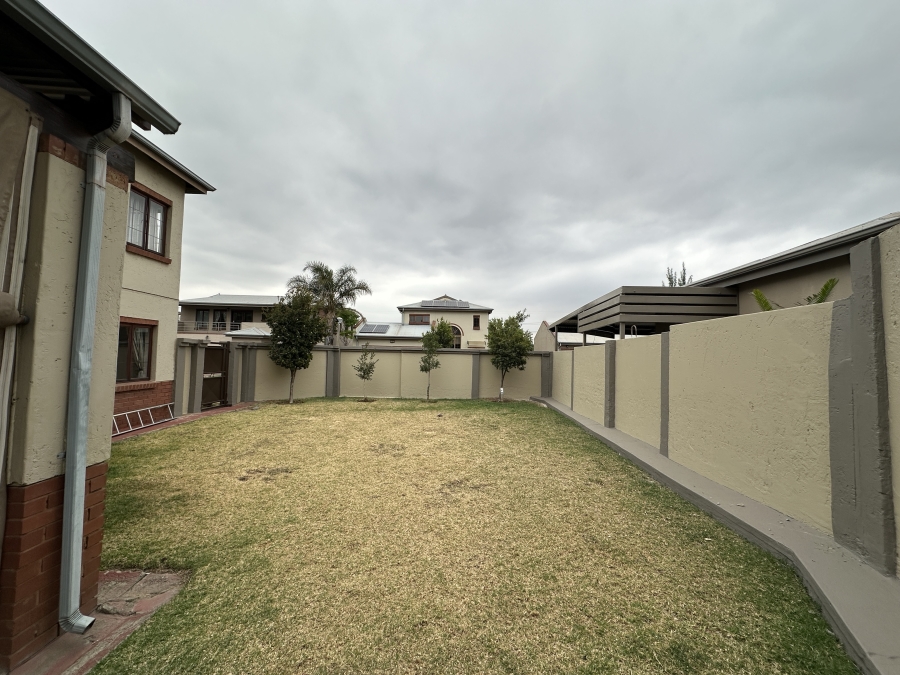 4 Bedroom Property for Sale in Verwoerdpark Gauteng