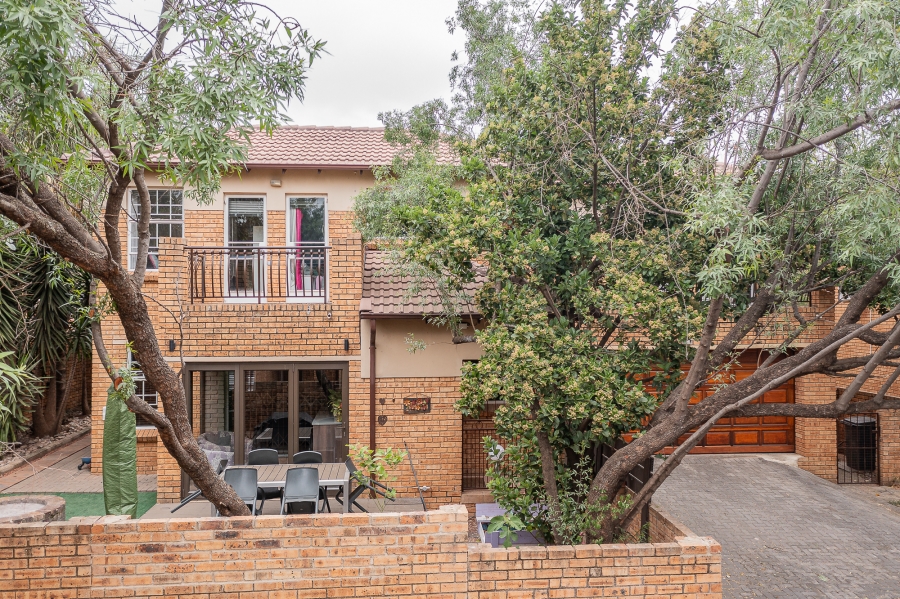 3 Bedroom Property for Sale in Honeydew Ridge Gauteng