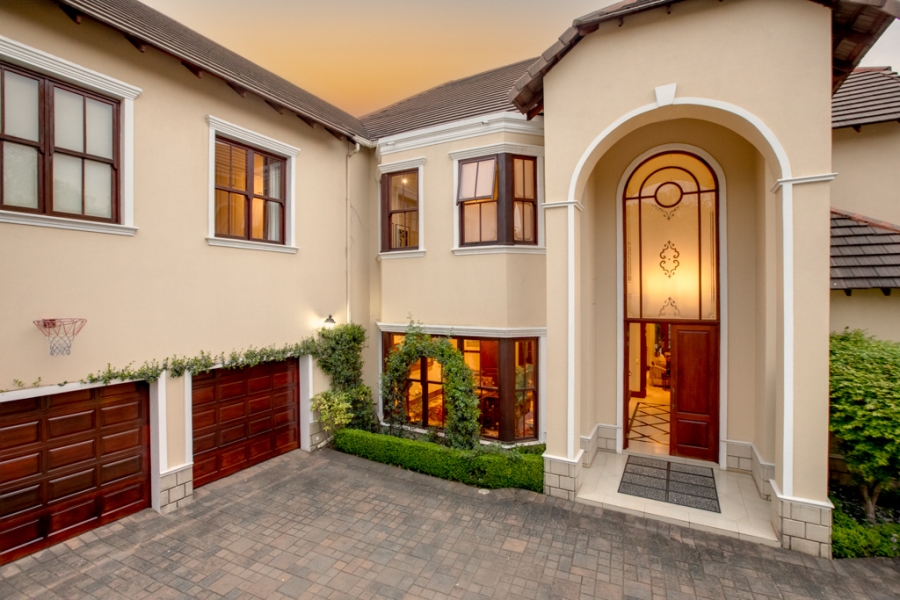 To Let 4 Bedroom Property for Rent in Bryanston Gauteng