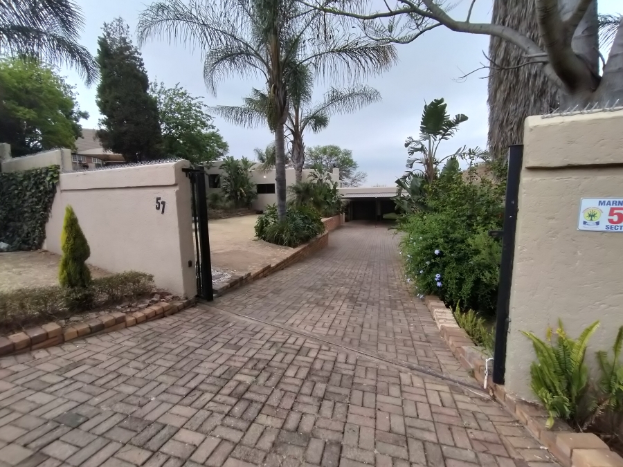 3 Bedroom Property for Sale in Noordheuwel Gauteng