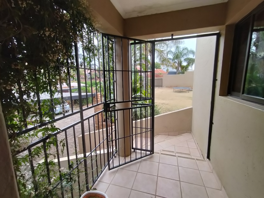 3 Bedroom Property for Sale in Noordheuwel Gauteng