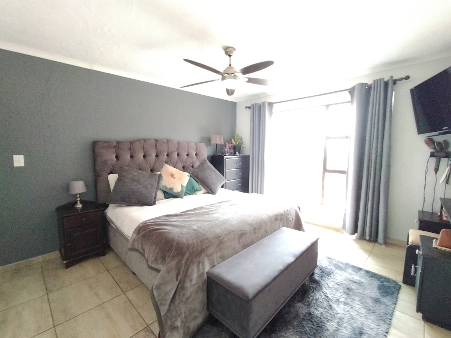 3 Bedroom Property for Sale in Noordheuwel Gauteng