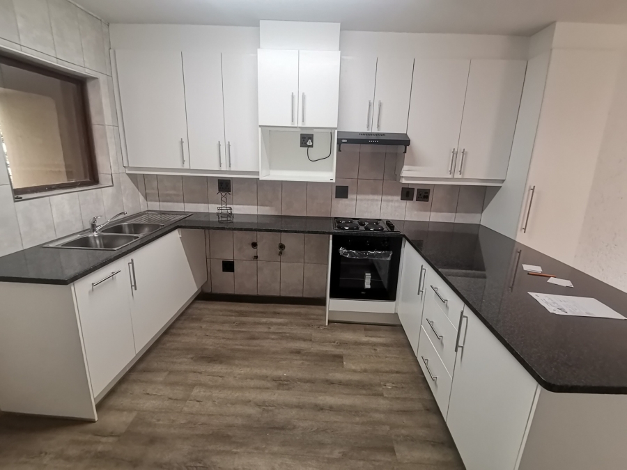 1 Bedroom Property for Sale in New Market Park Gauteng