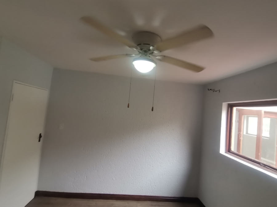1 Bedroom Property for Sale in New Market Park Gauteng