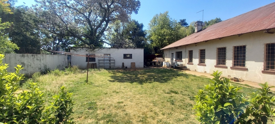 6 Bedroom Property for Sale in Daggafontein Gauteng