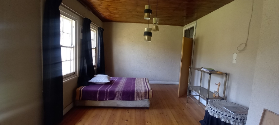 6 Bedroom Property for Sale in Daggafontein Gauteng