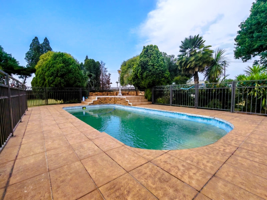 4 Bedroom Property for Sale in Three Rivers East Gauteng