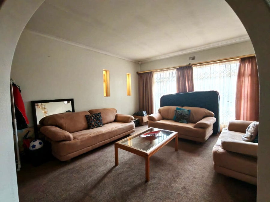 4 Bedroom Property for Sale in Three Rivers East Gauteng