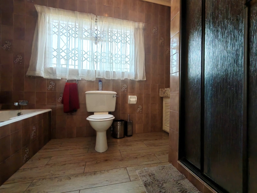 4 Bedroom Property for Sale in Three Rivers East Gauteng
