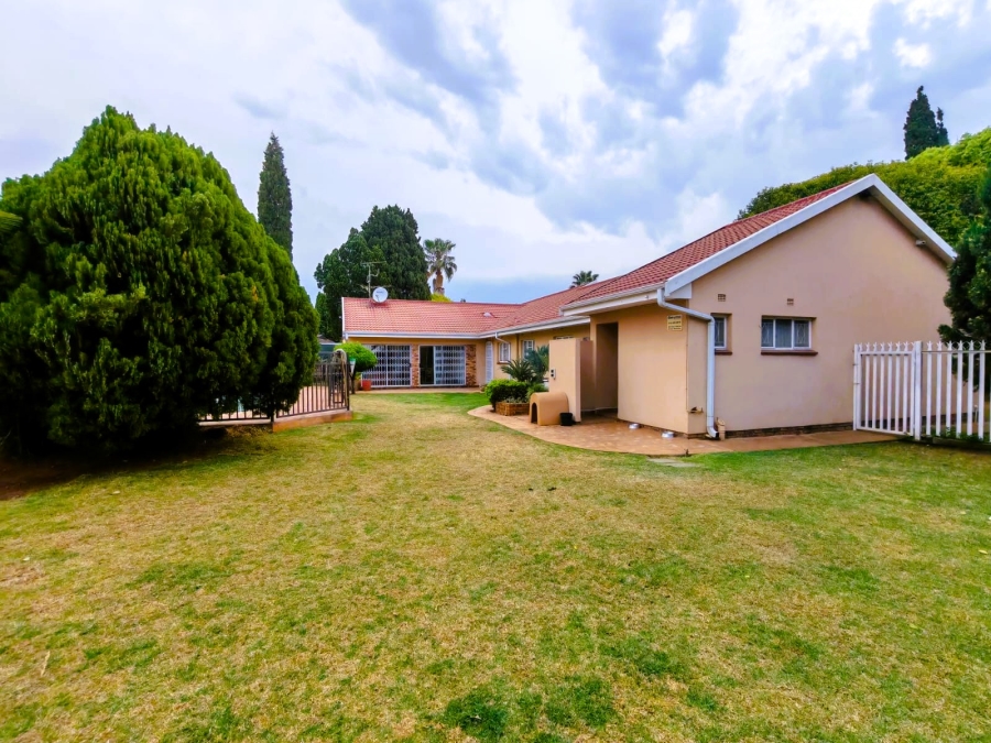 4 Bedroom Property for Sale in Three Rivers East Gauteng