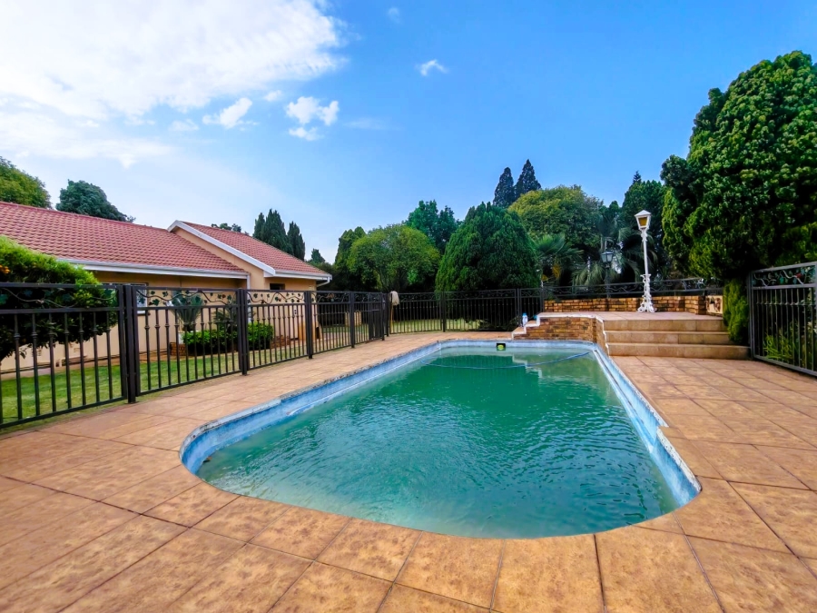 4 Bedroom Property for Sale in Three Rivers East Gauteng