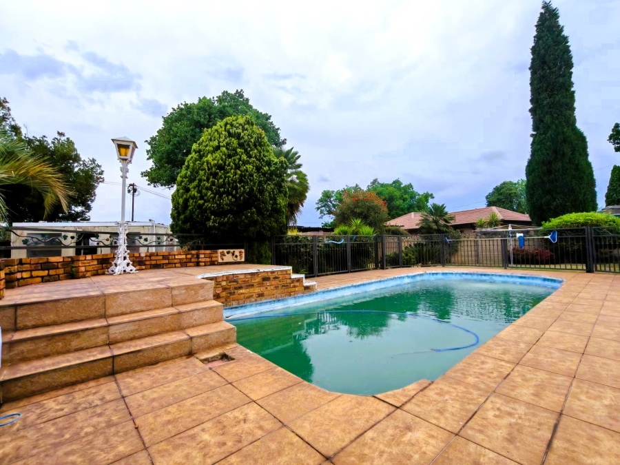 4 Bedroom Property for Sale in Three Rivers East Gauteng
