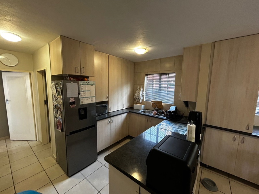 2 Bedroom Property for Sale in Wapadrand Gauteng