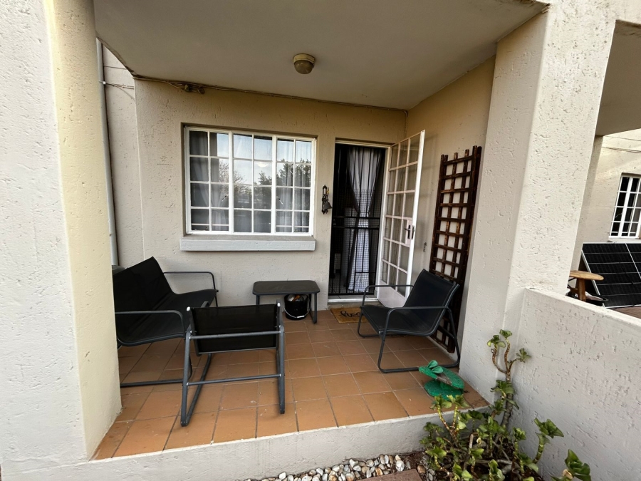 2 Bedroom Property for Sale in Wapadrand Gauteng