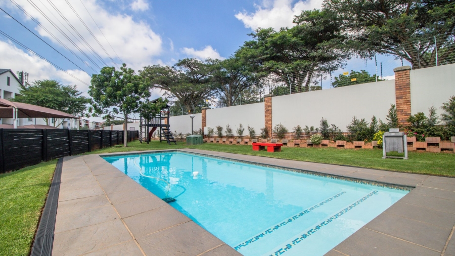 3 Bedroom Property for Sale in Greenstone Park Estate Gauteng