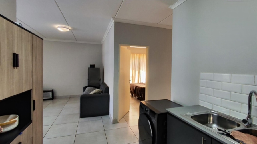 2 Bedroom Property for Sale in Goedeburg Gauteng