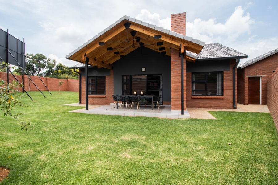 To Let 3 Bedroom Property for Rent in Boardwalk Villas Gauteng