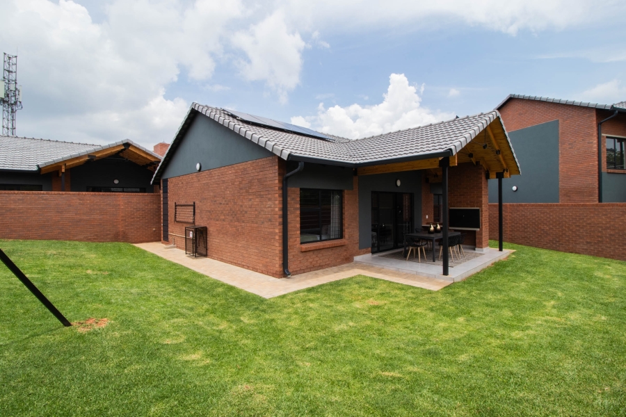 To Let 3 Bedroom Property for Rent in Boardwalk Villas Gauteng