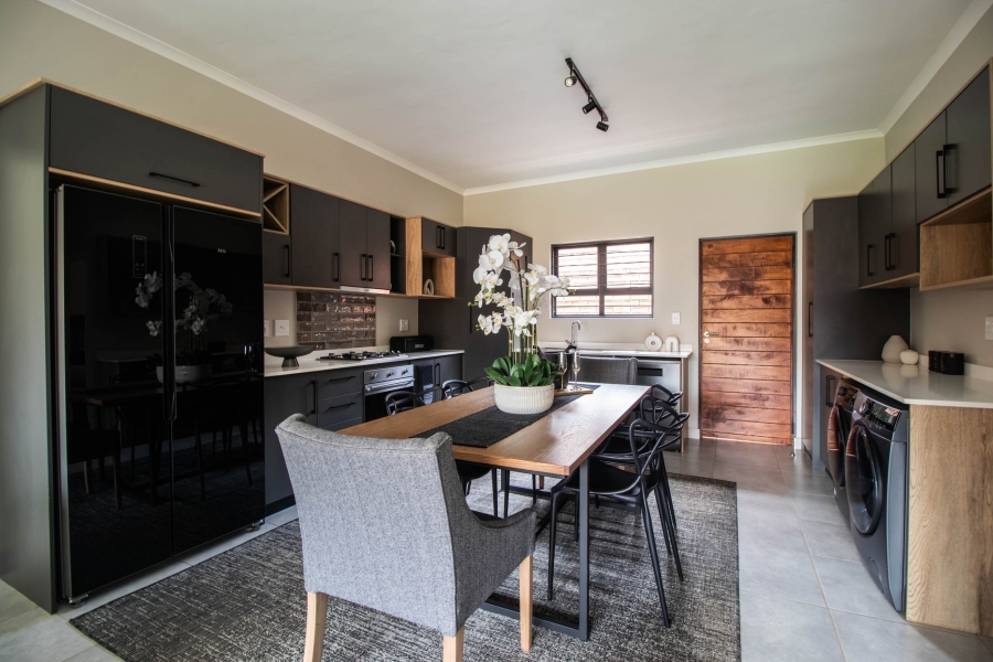 To Let 3 Bedroom Property for Rent in Boardwalk Villas Gauteng