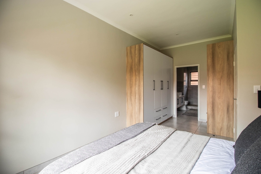 To Let 3 Bedroom Property for Rent in Boardwalk Villas Gauteng