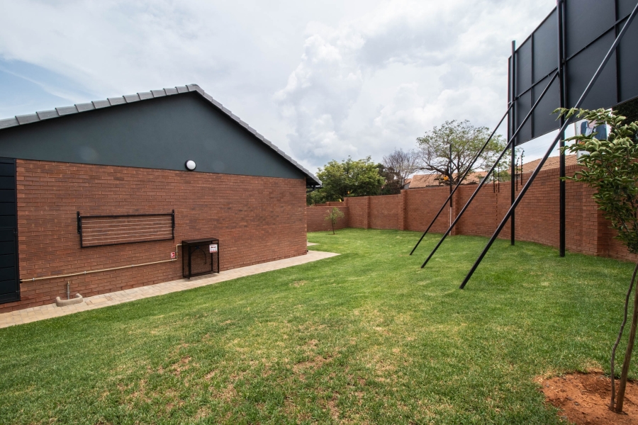 To Let 3 Bedroom Property for Rent in Boardwalk Villas Gauteng