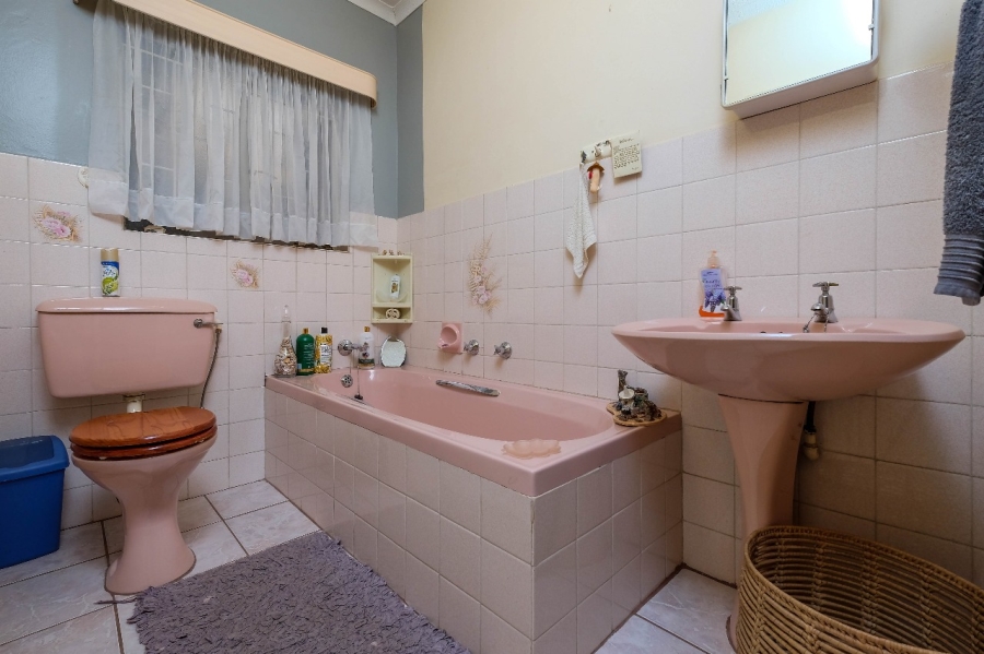 3 Bedroom Property for Sale in Rant En Dal Gauteng
