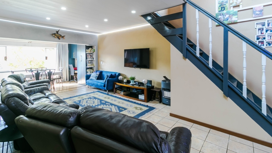 3 Bedroom Property for Sale in Vorna Valley Gauteng