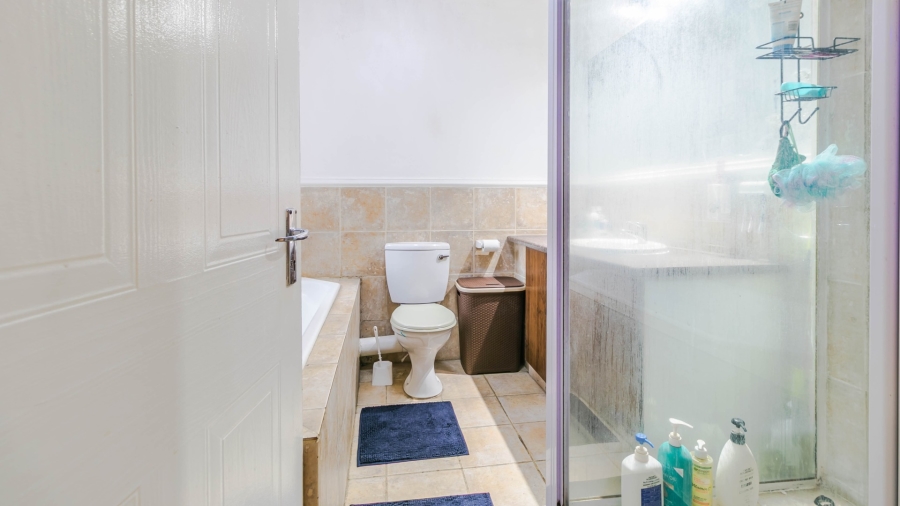 3 Bedroom Property for Sale in Vorna Valley Gauteng
