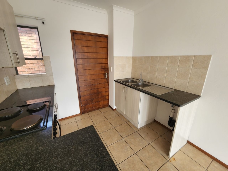 2 Bedroom Property for Sale in Jansenpark Gauteng