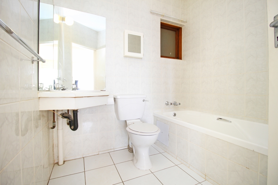 2 Bedroom Property for Sale in Northcliff Gauteng