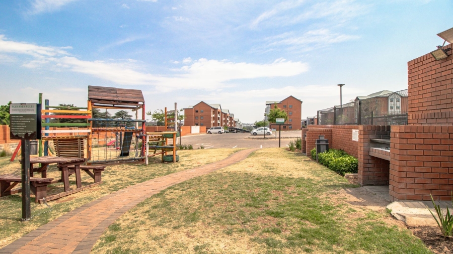 2 Bedroom Property for Sale in Founders Hill Gauteng