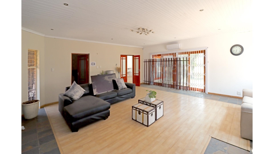4 Bedroom Property for Sale in Sun Valley Gauteng