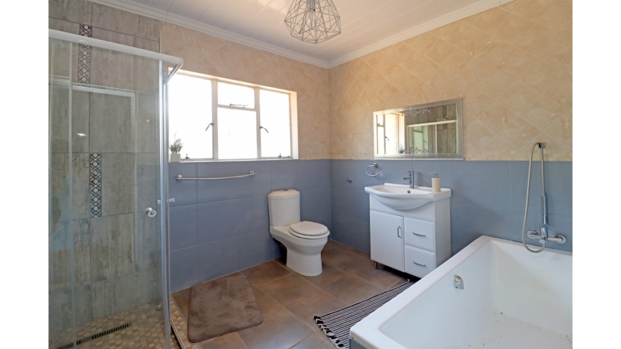 4 Bedroom Property for Sale in Sun Valley Gauteng