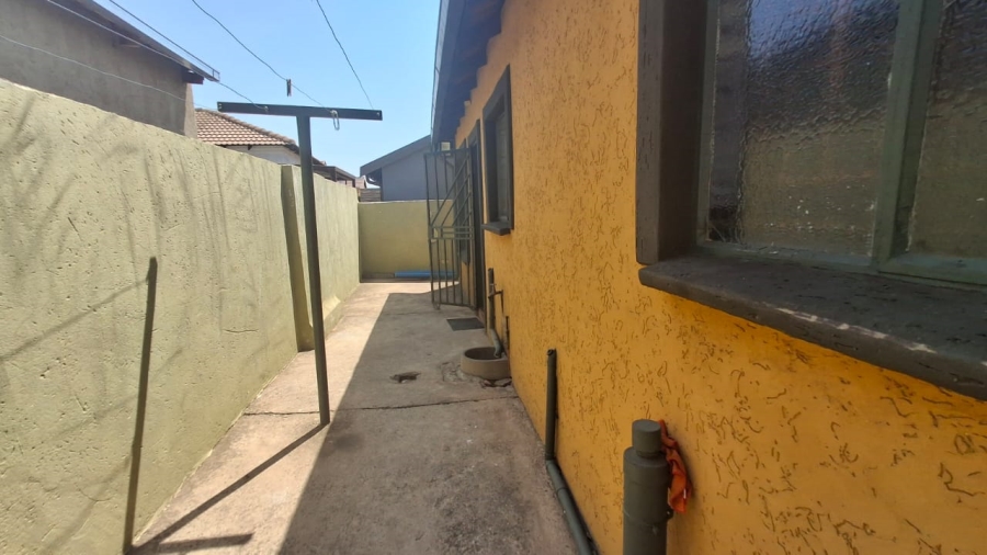 3 Bedroom Property for Sale in Mamelodi East Gauteng