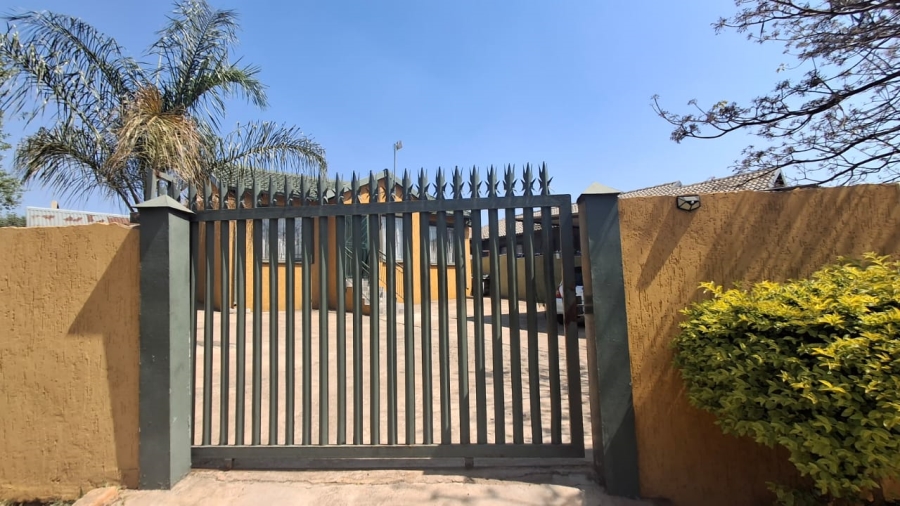 3 Bedroom Property for Sale in Mamelodi East Gauteng