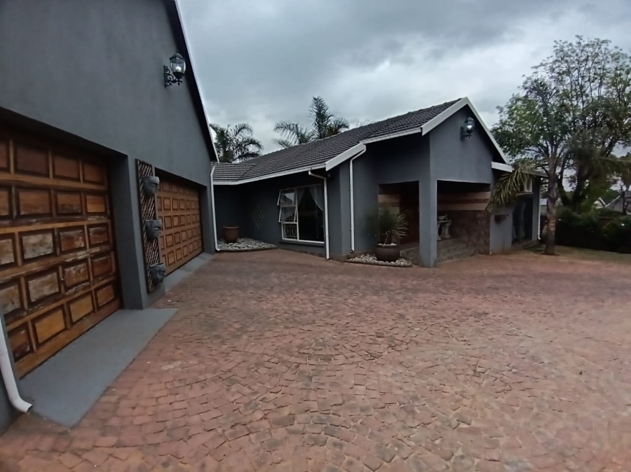 3 Bedroom Property for Sale in Dalpark Proper Gauteng