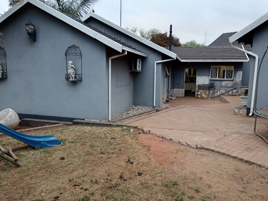 3 Bedroom Property for Sale in Dalpark Proper Gauteng