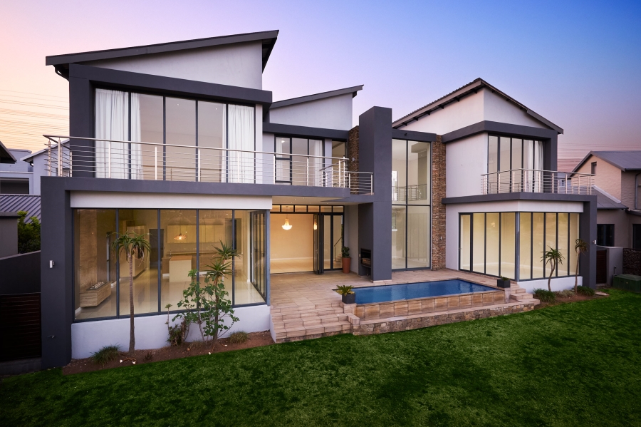 5 Bedroom Property for Sale in Waterfall Country Village Gauteng