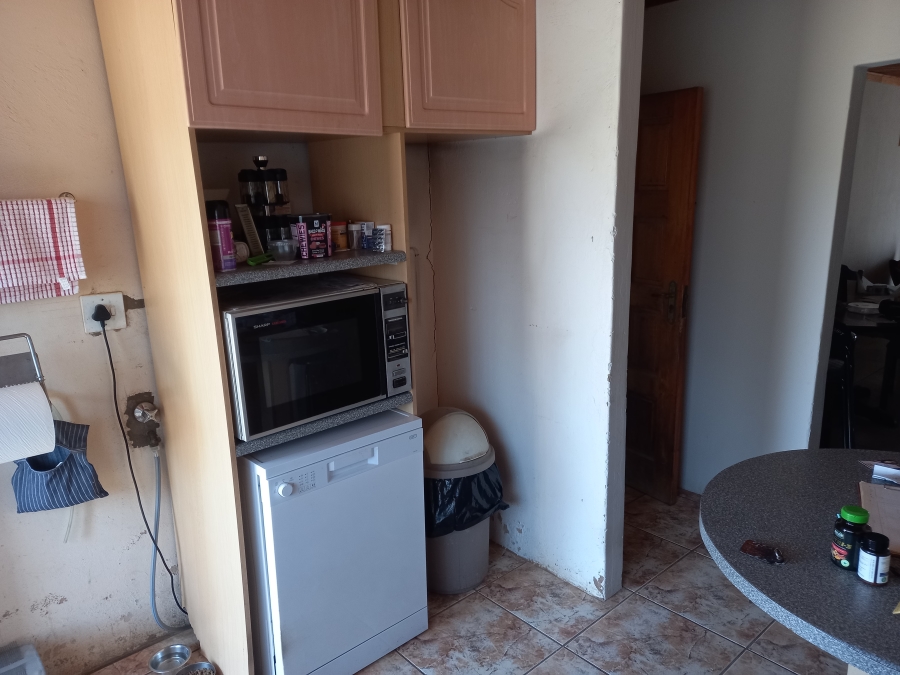 3 Bedroom Property for Sale in Greenhills Gauteng