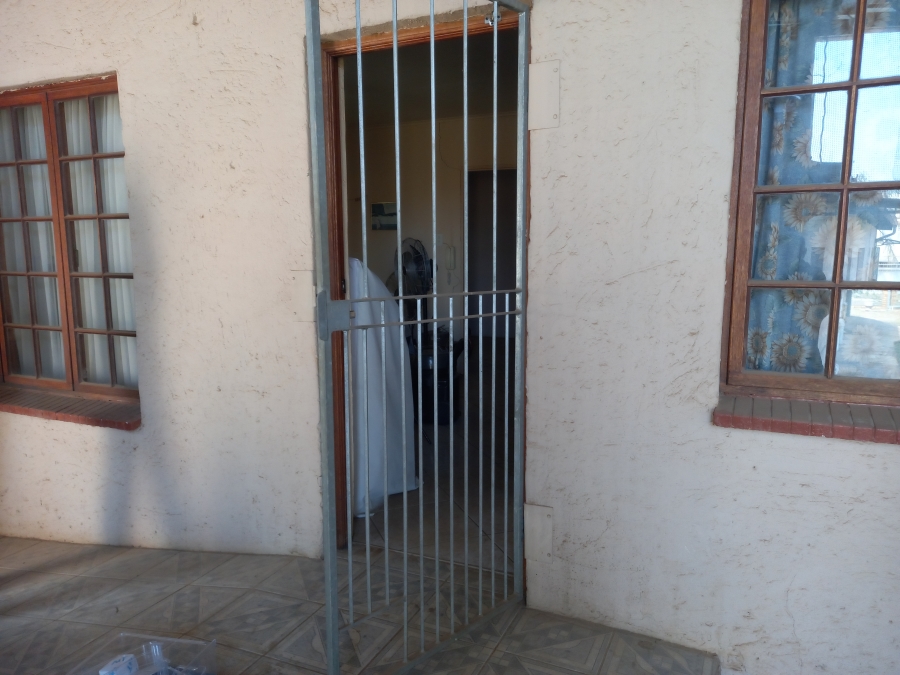 3 Bedroom Property for Sale in Greenhills Gauteng