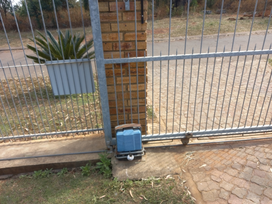 3 Bedroom Property for Sale in Greenhills Gauteng