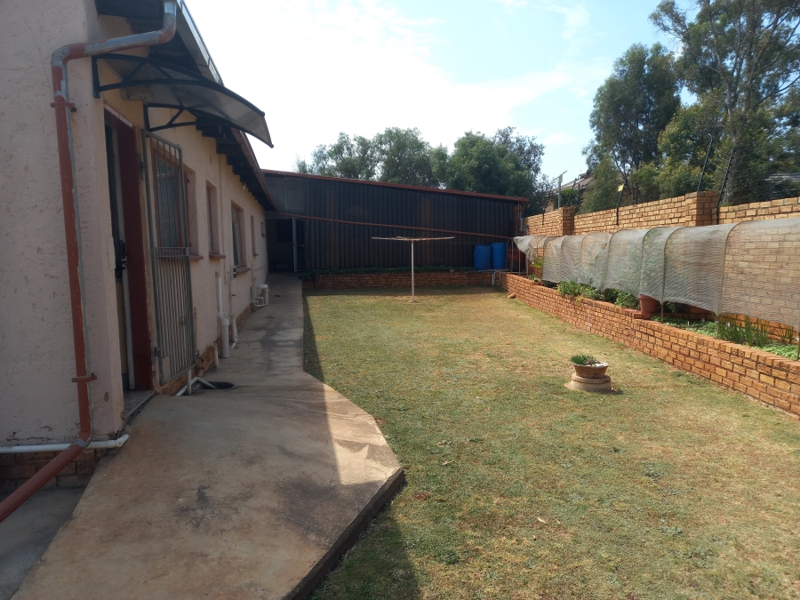 3 Bedroom Property for Sale in Greenhills Gauteng
