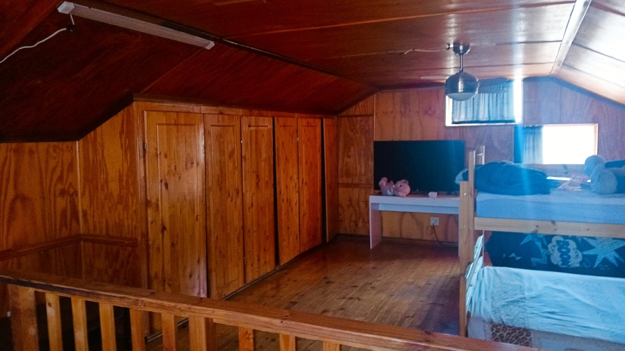 5 Bedroom Property for Sale in Edleen Gauteng