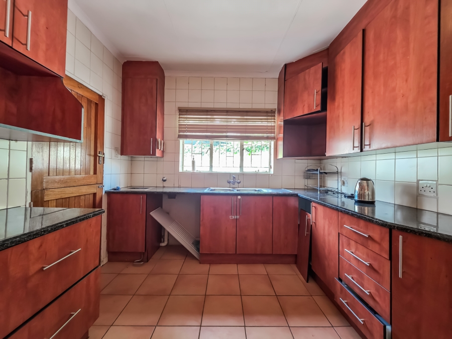 3 Bedroom Property for Sale in Garsfontein Gauteng