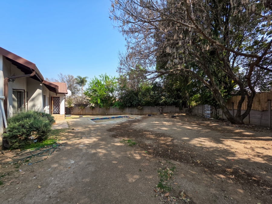 3 Bedroom Property for Sale in Garsfontein Gauteng
